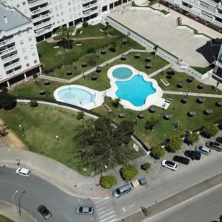 Diseno Terraza Dos Banos Piscina * Χέρεζ